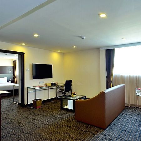 White Orchid Hotel Bangkok Kültér fotó